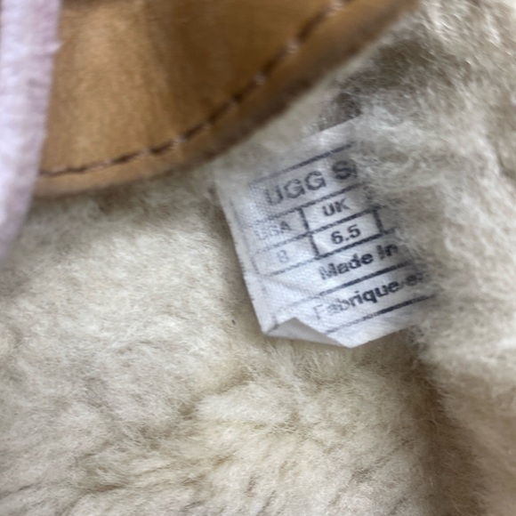 UGG Dakota Tan Suede Slippers Size 8 - Picture 9 of 17